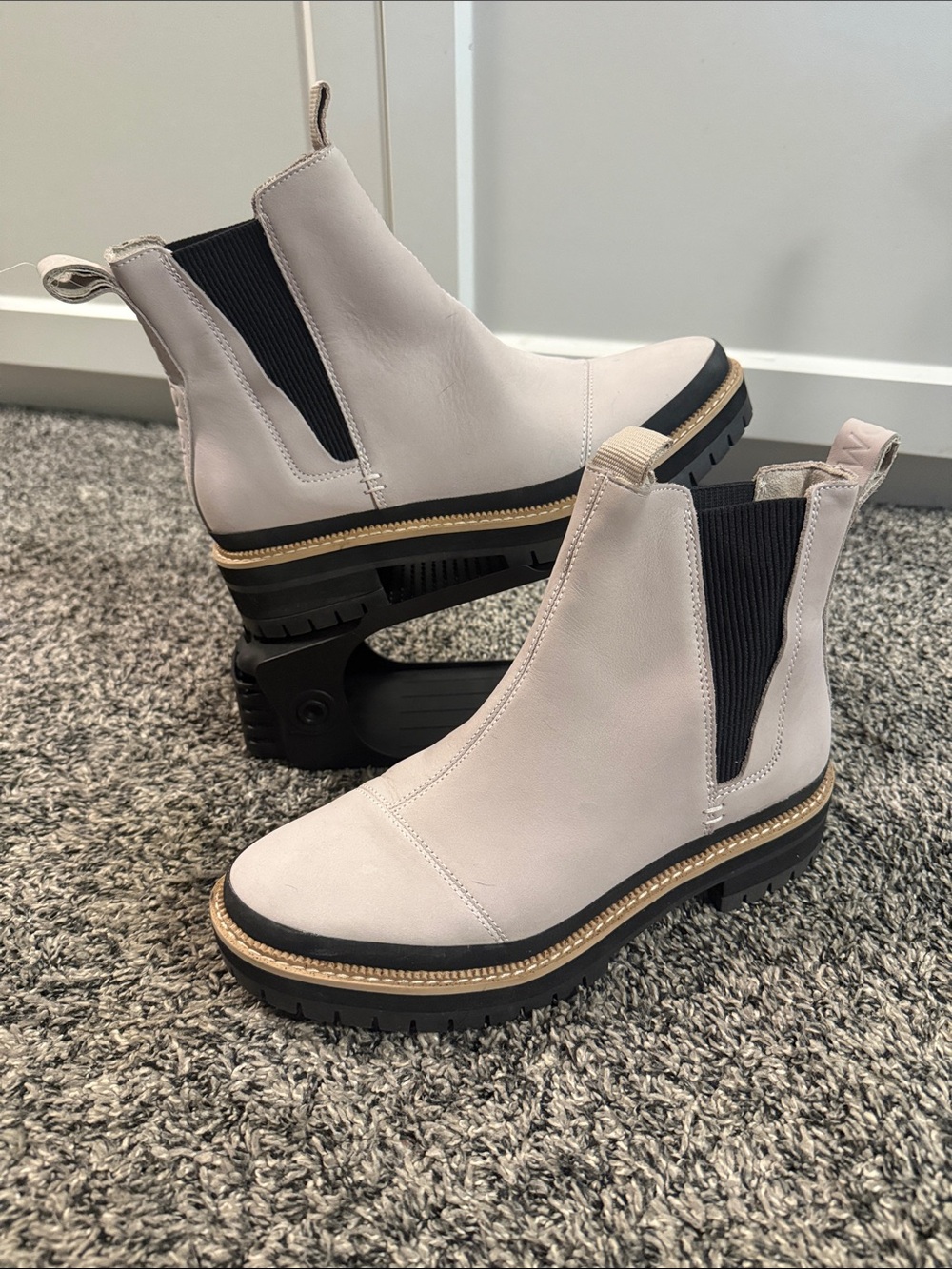 Women's Chelsea Lug Boot in Light Gray with Black Trim